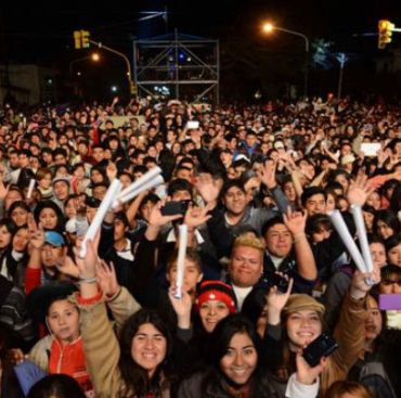 El bordo le canta al País