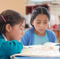 Organizan una caminata para promover la lectura