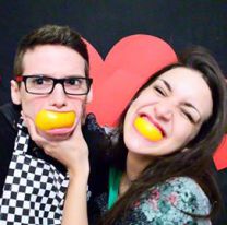 Todo el ingenio de “Bajo ningún término  llega al Teatro del Huerto