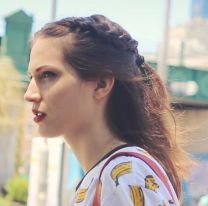 Es de Salta, canta en los subtes de Buenos Aires y grab&oacute; su disco con la propina