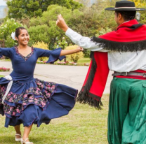 Talleres de verano / Brindan clases gratuitas de folklore a los chicos de Bicentenario y Floresta