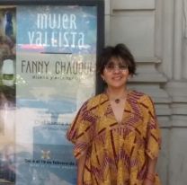 Una muestra artística presenta a la mujer salteña a través de diferentes vestimentas