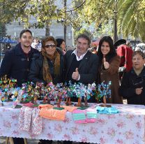 Salteños y turistas festejaron el Día Nacional de los Abuelos en plaza Belgrano