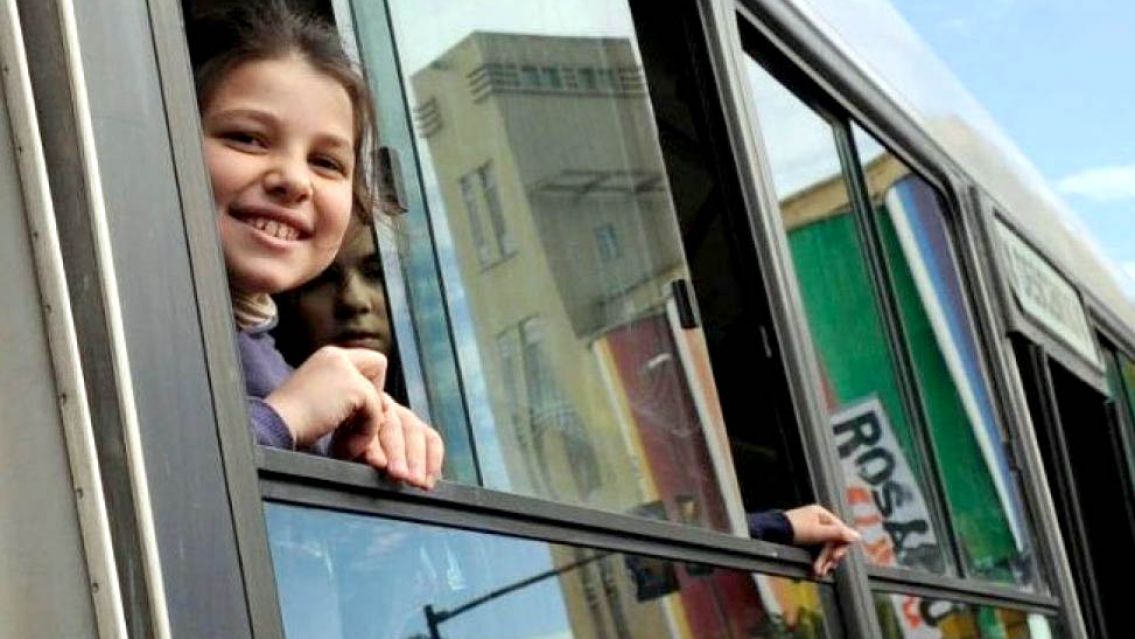 El día de Reyes, los chicos viajan gratis en SAETA