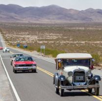Exhiben los autos en la previa de la Vuelta de los Valles