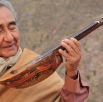 �No fue f&aacute;cil el camino del charango : una de las &uacute;ltimas entrevistas a Jaime Torres