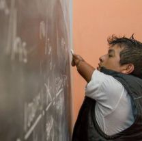 ¡Bien ahí! / El profesor que nació sin brazos, participará en proyectos educativos