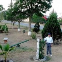 El abuelito que enorgullece a toda Salta: se hart&oacute; de un bald&iacute;o y construy&oacute; una plaza