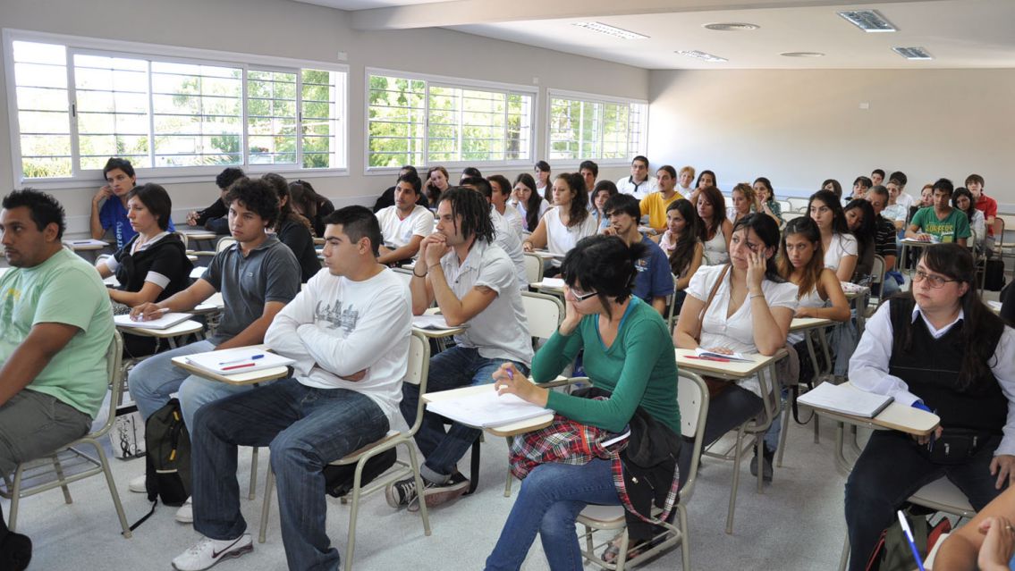 ¡Atención salteños! / Prorrogan las inscripciones para las becas municipales