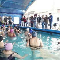 ¡Bien ahí! / Comenzó la temporada de piletas climatizadas para abuelos salteños