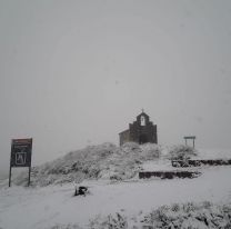 &iexcl;Postales bell&iacute;simas! / Se viralizaron espectaculares fotos de los cerros de Salta nevados