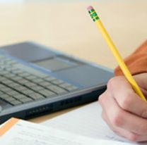 Si todavía no terminaste el secundario, podés hacerlo con el Sistema Virtual a Distancia