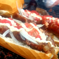 El choripollo hace furor en el norte: se consume como desayuno y hacen fila para saborearlo