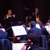 Con dos importantes estrenos, esta noche sube a escena la Orquesta Sinf&oacute;nica