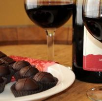 Tomar vino y comer chocolate podr&iacute;a revertir el envejecimiento