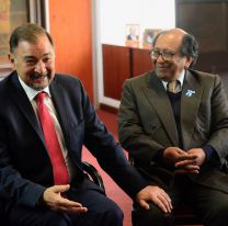 &iexcl;Bien ah&iacute;! / El profesor Miguel  ngel C&aacute;seres fue distinguido por su aporte a la cultura de Salta