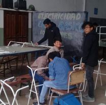 La buena del día / Alumnos de Tartagal hicieron andadores y bastones para adultos mayores