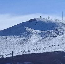 Con -6&ordm; C registrados en las primeras horas de la ma&ntilde;ana, Tolar Grande hace gala de sus paisajes nevados