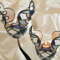 Huevos de ñandúes y avestruces convertidos en objetos de arte