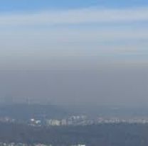 El humo del fuego que devora la selva tropical llegó a Salta