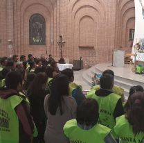 Peregrinos de Catamarca ya partieron rumbo a Salta para vivir la fiesta del Milagro