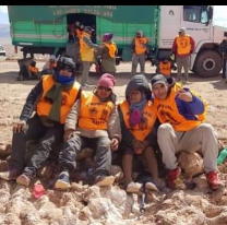 Peregrinos del Milagro / Feliciana tiene 67 a&ntilde;os y recorre 400 kilometros desde Tolar Grande