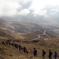 Esta noche / M&aacute;s de 4 mil peregrinos de Cachi llegar&aacute;n a Cerrillos