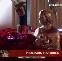 Las reliquias de San Felipe y Santiago a los pies del Se&ntilde;or del Milagro