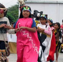 Por el día del Respeto a la Diversidad Cultural se realiza una feria y encuentro de Pueblos Originarios
