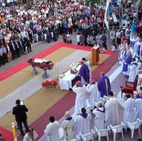 Profunda emoción en el último adiós a Monseñor José Demetrio Jiménez