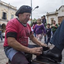 Jornada solidaria / Lustrabotas salteños donarán el 30% de lo recaudado a un centro de rehabilitación