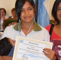 Fue mamá y egresó del secundario con el mejor promedio