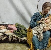 �Dejemos descansar a mam&aacute; : el pesebre en el que Mar&iacute;a duerme y Jos&eacute; cuida a Jes&uacute;s