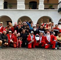 Más de 100 motoqueros solidarios repartieron golosinas en barrios de Salta