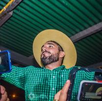 Lázaro Caballero festeja su cumpleaños con un gran show en Cafayate