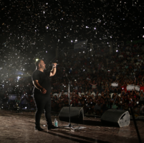VIDEO | Juan Fuentes fue ovacionado por una multitud en el Festival de San Carlos
