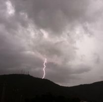 Alerta naranja por fuertes tormentas en Salta capital y el Valle de Lerma