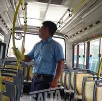 Un chofer salte&ntilde;o limpi&oacute; con lavandina el colectivo y se hizo viral en las redes