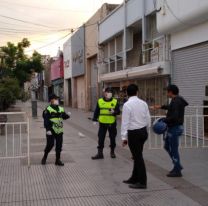 Comenz&oacute; el aislamiento: el centro de Salta amaneci&oacute; vallado y nadie puede pasar