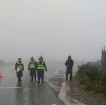 EMOCIONANTE | Entre las nubes y el rocío, la Policía de Cachi así controla la cuarentena
