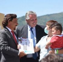 El gobernador Sáenz y el presidente Fernández entregaron la vivienda y crédito 40 mil del país en Salta