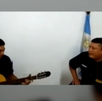 VIDEO | Polic&iacute;as de Seclant&aacute;s cantan para pedir que te quedes en casa