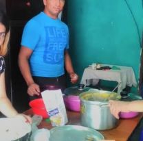 Abuelita de Met&aacute;n cocina para 40 familias de bajos recursos