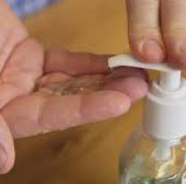 En Salta fabrican una solución alternativa al alcohol en gel