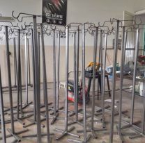 Una Técnica de Quijano fabricó portasueros para el centro de Covid-19