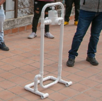 Estudiantes salteños fabricaron dispensadores de alcohol gel para los hospitales