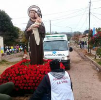 LA VIÑA | Con la gente en sus casas, sacaron en procesión a San Antonio por el pueblo