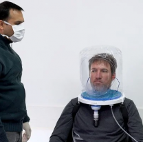 Coronavirus: emprendedores argentinos dise&ntilde;aron un casco que puede evitar el uso del respirador