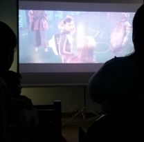 El cine móvil recorrió más de 10 hogares de niños en la capital