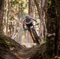 Ciclista salte&ntilde;o logr&oacute; superar al Everest subiendo 45 veces el cerro San Bernardo